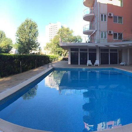 Piano Bar Holidays Apartments مامايا المظهر الخارجي الصورة