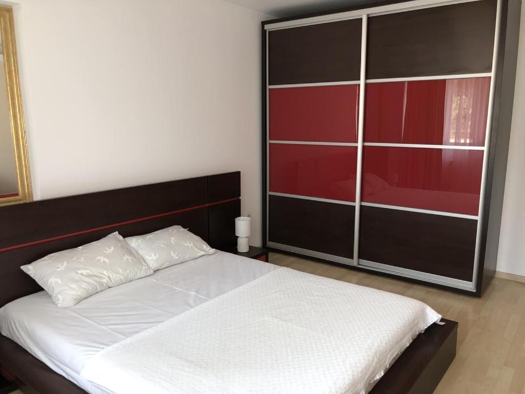 Piano Bar Holidays Apartments مامايا المظهر الخارجي الصورة