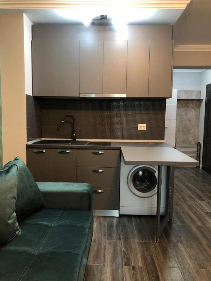 Piano Bar Holidays Apartments مامايا المظهر الخارجي الصورة
